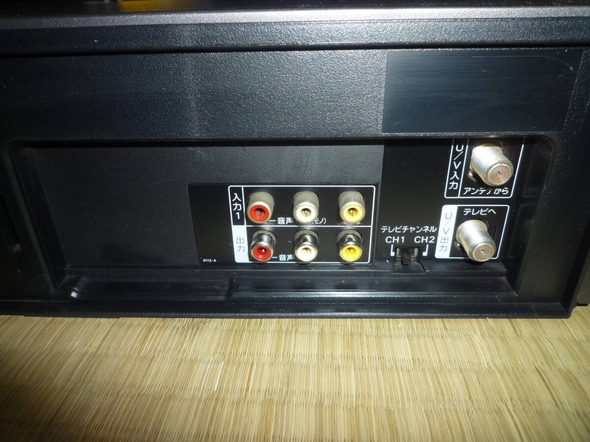 SANYO サンヨー 三洋電機 VZ-H600 VHS ビデオデッキ 中古 動作品 昭和 リモコン付 送料込みの画像4