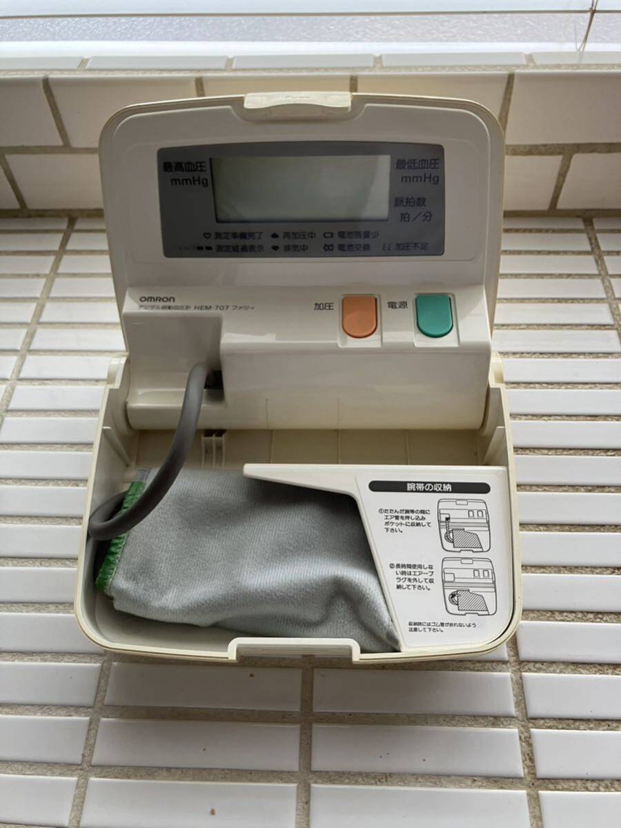 オムロン 血圧計 HEM-707ファジィの画像2