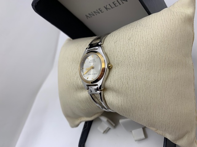 ☆1000円スタート☆ ANNE KLEIN Ⅱ アンクライン WATER 100 RESIST レディース 腕時計 ◆24199の画像2