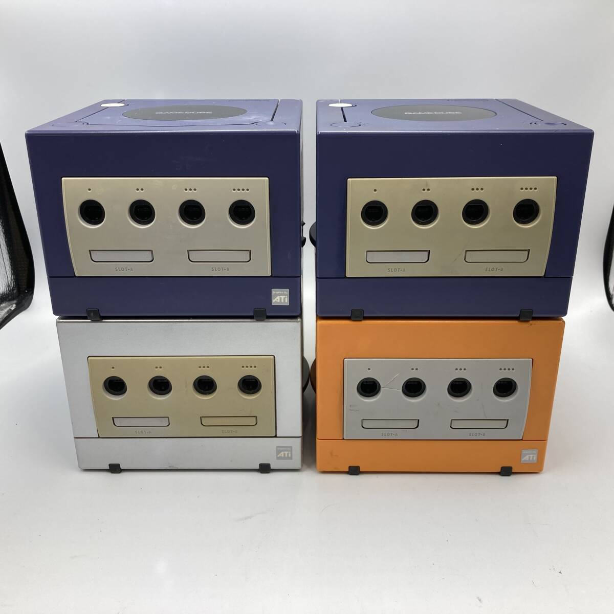 Nintendo GAMECUBE ゲームキューブ バイオレット シルバー オレンジ 本体 4台 DOL-001 まとめ セット 任天堂 GC ##375_画像1