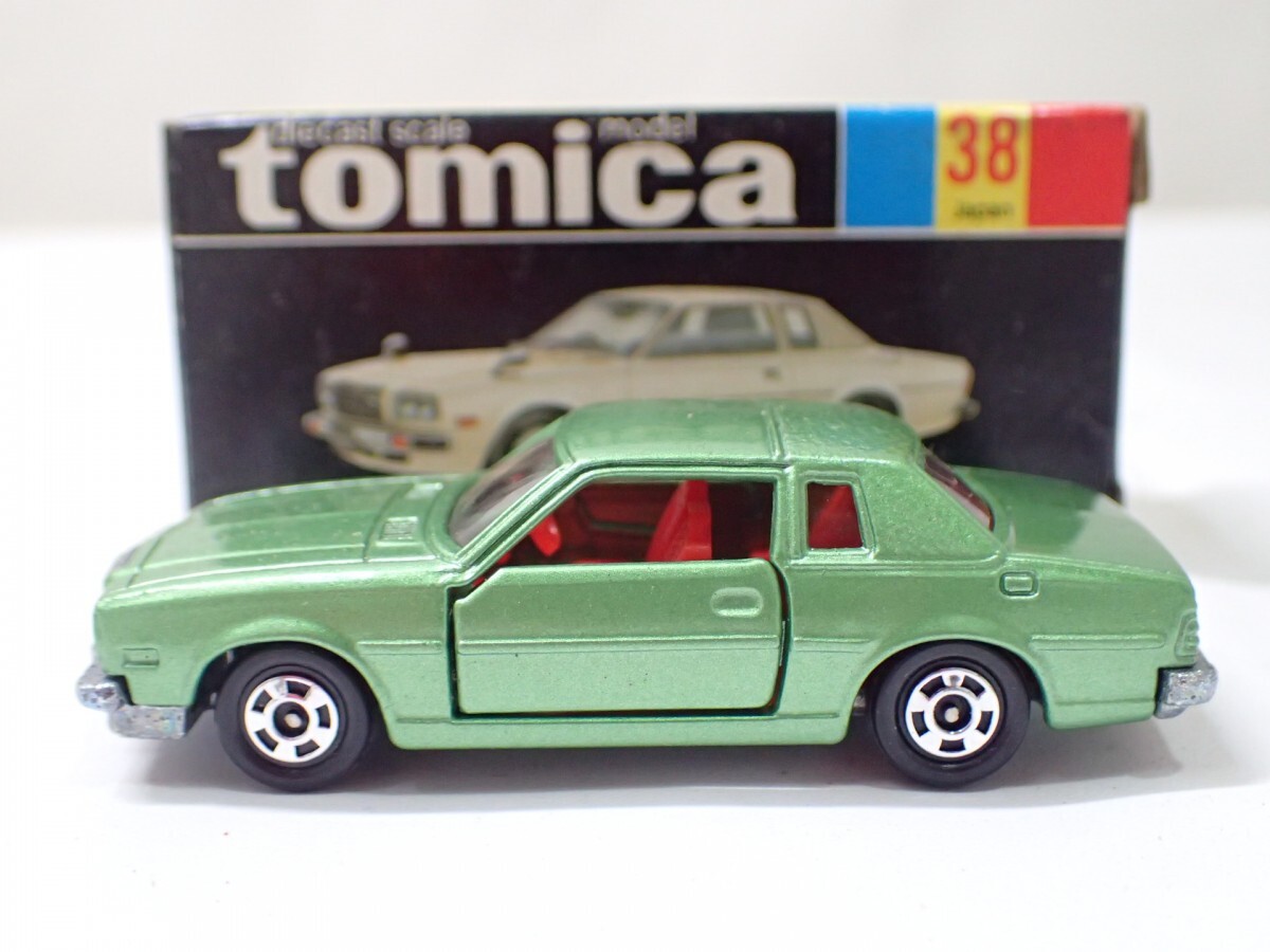 m2322 / 未使用 保管品 トミカ 日本製 No.38 マツダ コスモ L リミテッド 黒箱 トミー TOMY TOMICA MAZDA COSMO L LIMITED 当時物 現状品の画像2