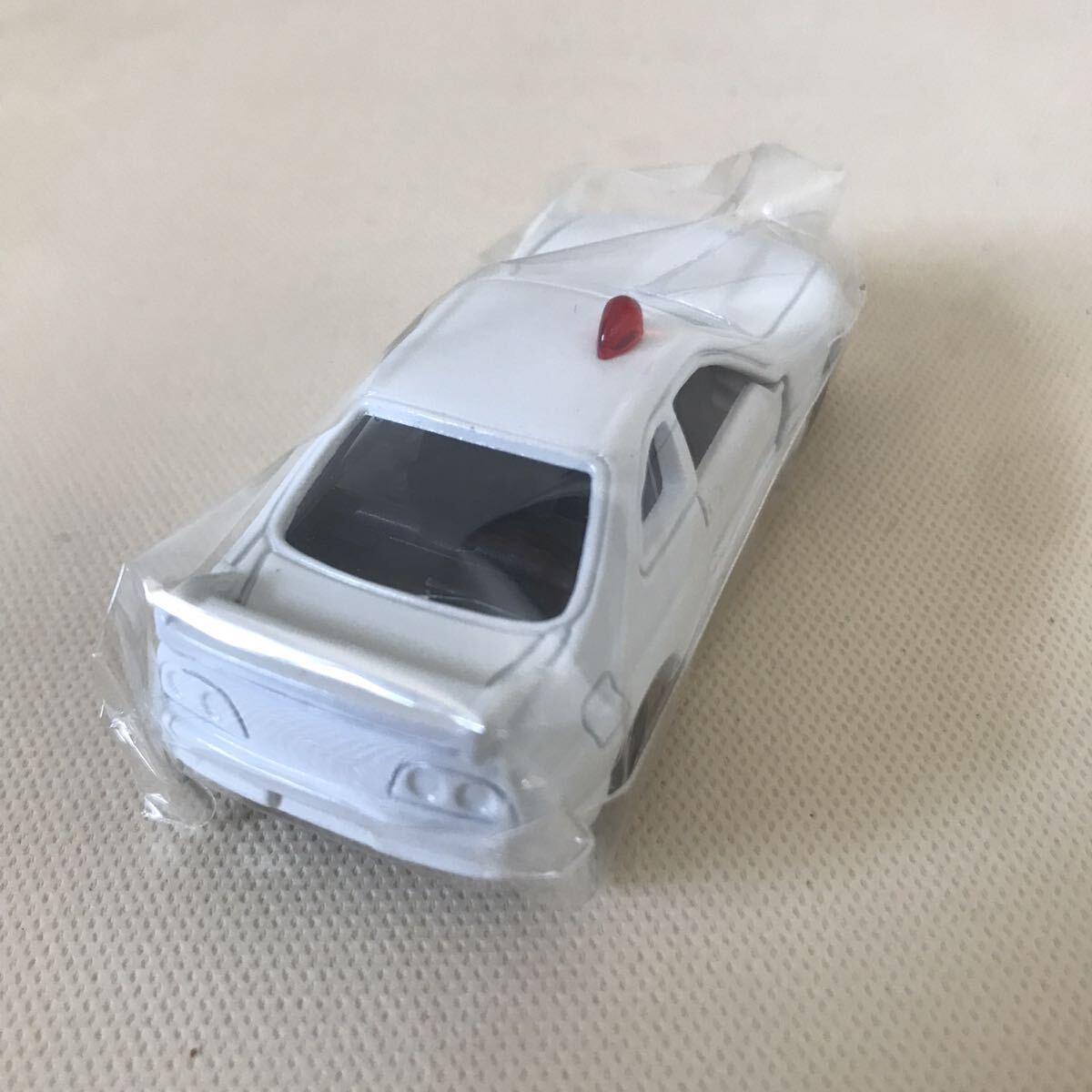 トミカ　日産スカイラインGTR R33〈交通機動隊〉高速取締パトロールカー CLUB RRR 非売品_画像9