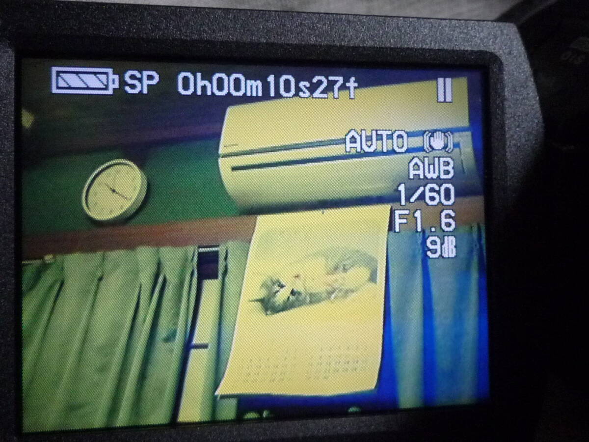 パナソニック デジタルビデオカメラ NV-GS100 (バッテリー付き)動作品の画像4