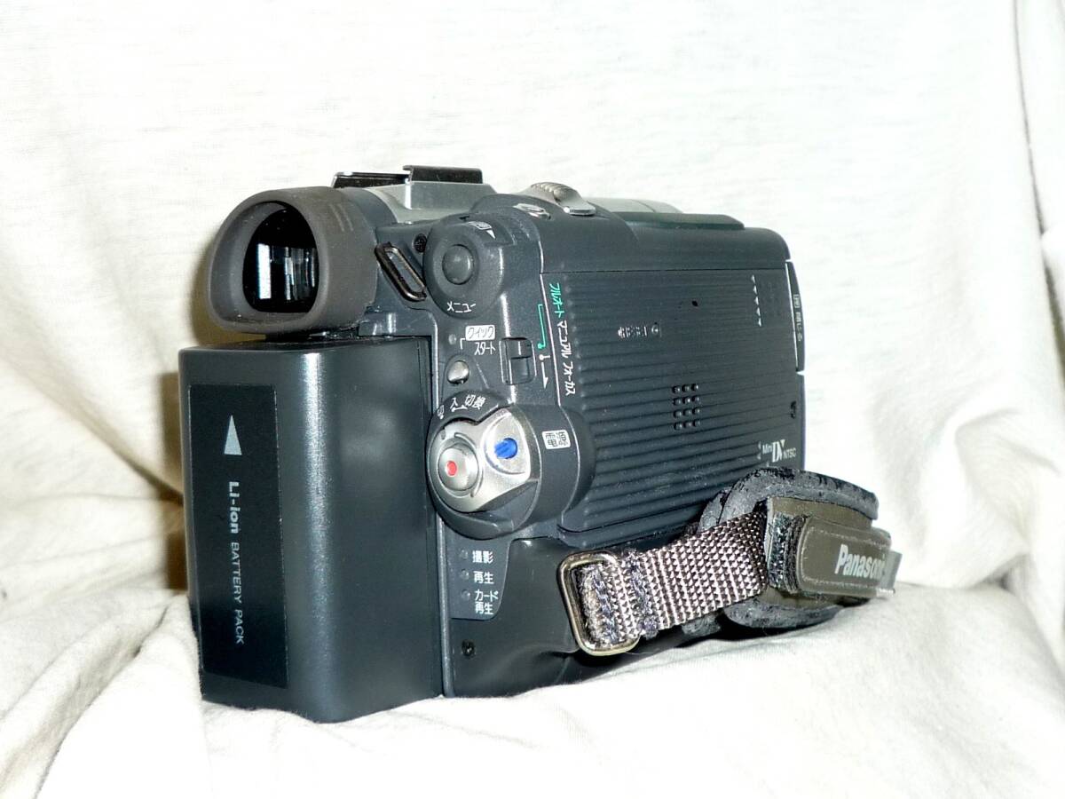 パナソニック デジタルビデオカメラ NV-GS5 (劣化バッテリー付き・動作品)液晶表面劣化の画像5