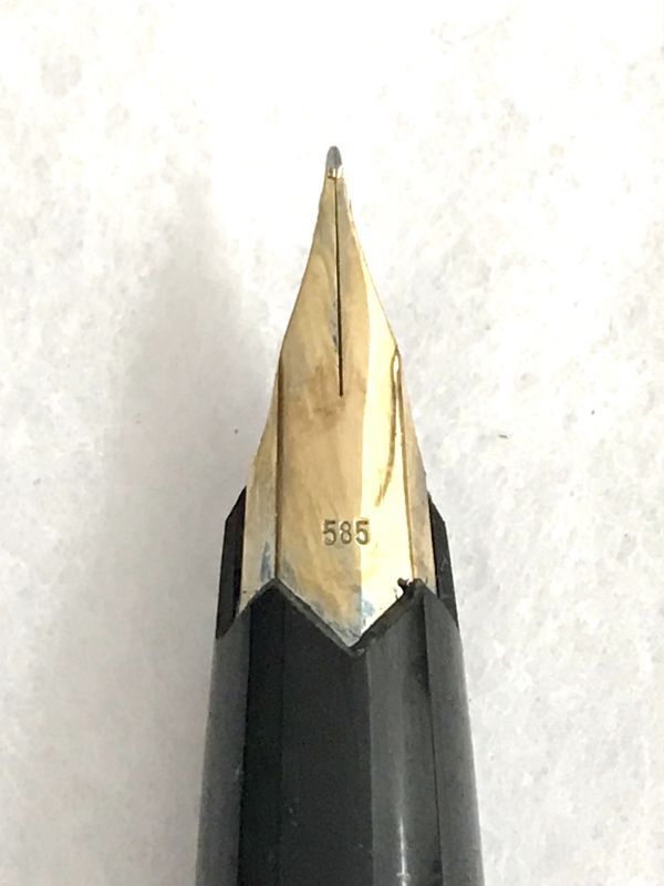 MONTBLANC モンブラン 320 EF ペン先 585 GERMANY 軸カラーブラック 万年筆 筆記用具 文房具 ケース付 筆記未確認 中古 fah 4J019Sの画像4