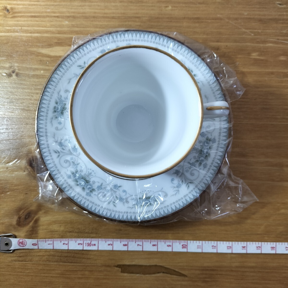 4-92 Noritake ノリタケ コーヒーカップ カップ ソーサーセット 6点セット コーヒー 紅茶 デミタスカップ 花柄 洋食器 金彩 白 ホワイト_画像7