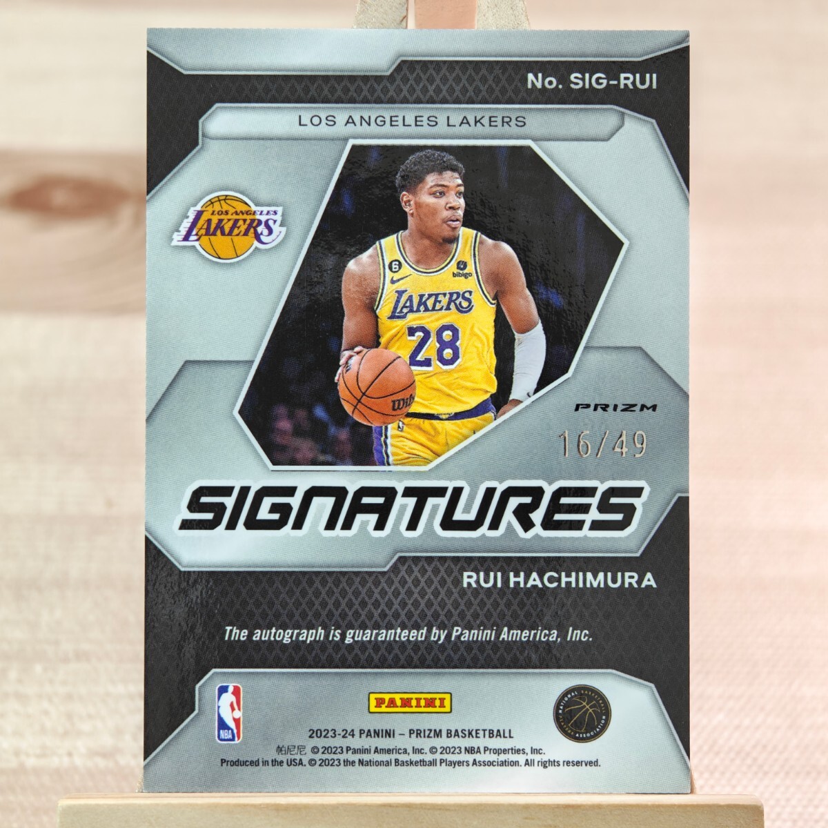 49枚限定 八村塁 2023-24 Panini Prizm Signatures Blue Auto Rui Hachimura 16/49 直筆サインカード レイカーズの画像2