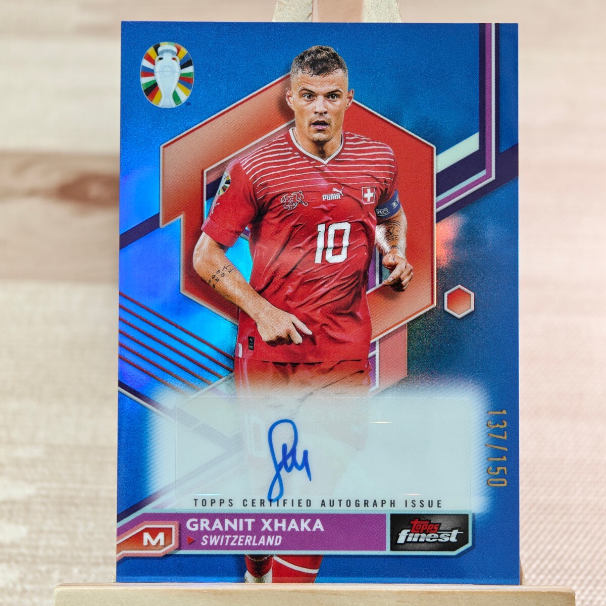 150枚限定 グラニト・ジャカ 2023-24 Topps Finest Road to UEFA Euro Granit Xhaka Auto Switzerland 137/150 直筆サインカードの画像1