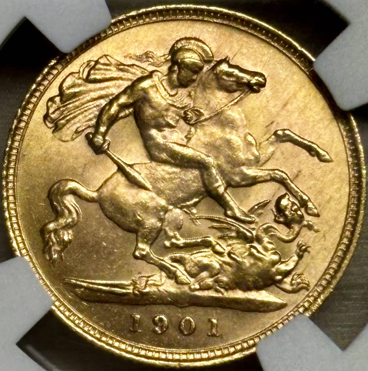 【イギリス金貨】(NGC-MS62 4g(カタログ値)/91.7%金 1901年銘)の画像2