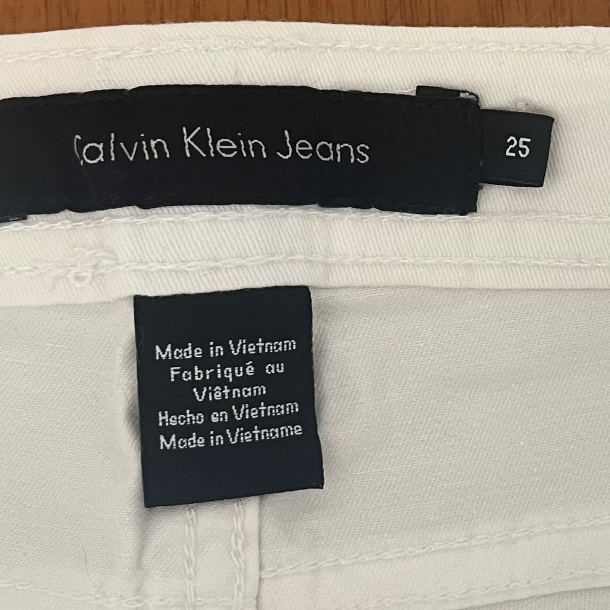Calvin Klein  レディース　ホワイト ジーンズ　M ストレッチ