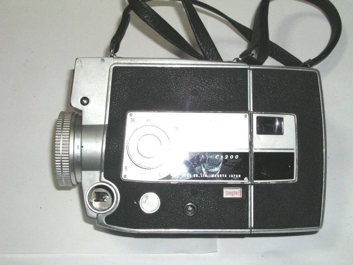 6154●● ELMO C-200、エルモ フィルムバック(マガジン)交換式 8mmフィルムシネカメラ 1966年発売 ●_画像2