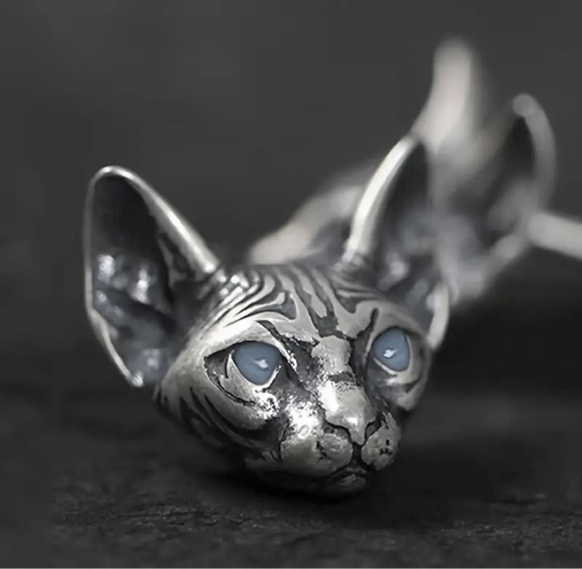 【猫ピアス】スフィンクス 猫 シルバー 輸入雑貨 レディース アクセサリー 細工 ピアス 可愛い ユニーク オシャレ 銀  金属