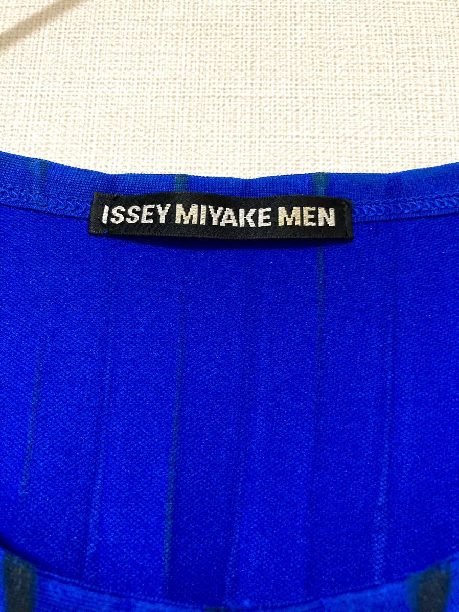 イッセイミヤケ　issey miyake MEN メンズ　プリーツ　ストライプ　tシャツ 半袖　トップス　2 カットソー ブルー　青