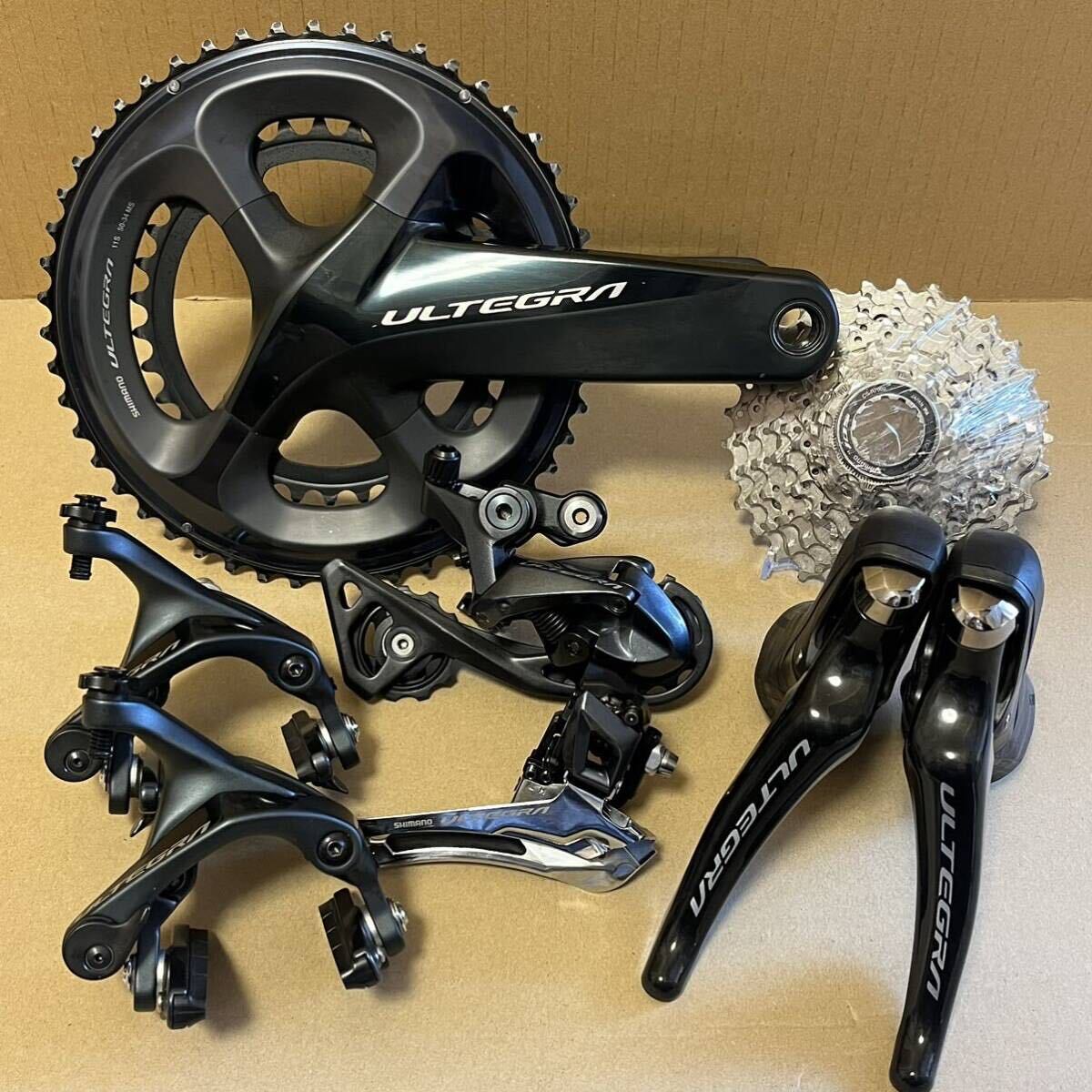 【美品】SHIMANO ULTEGRA シマノ アルテグラ R8000 r8000グループセット 11速 2×11s 機械式 リムブレーキ用の画像1