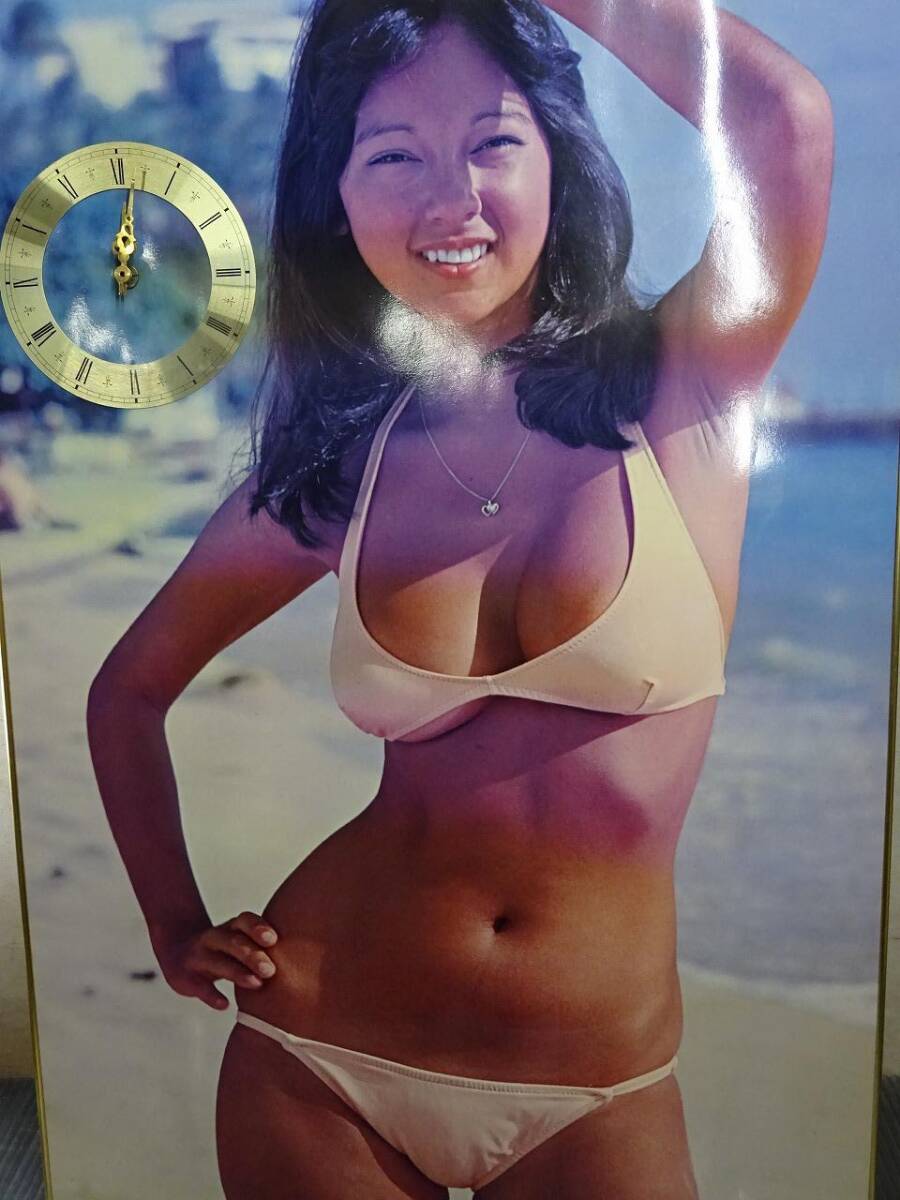 (Nz042532) Showa Retro!! panel часы UGG nes* Ram бикини купальный костюм bikini model Agnes Lum подлинная вещь 84×57cm