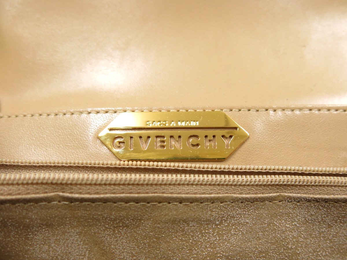 ●美品●GIVENCHY ジバンシィ●4Gロゴ●フラップ●カーフ レザー 本革●ショルダー バッグ●ベージュ●ゴールド金具●斜め掛け●Js45593_画像8