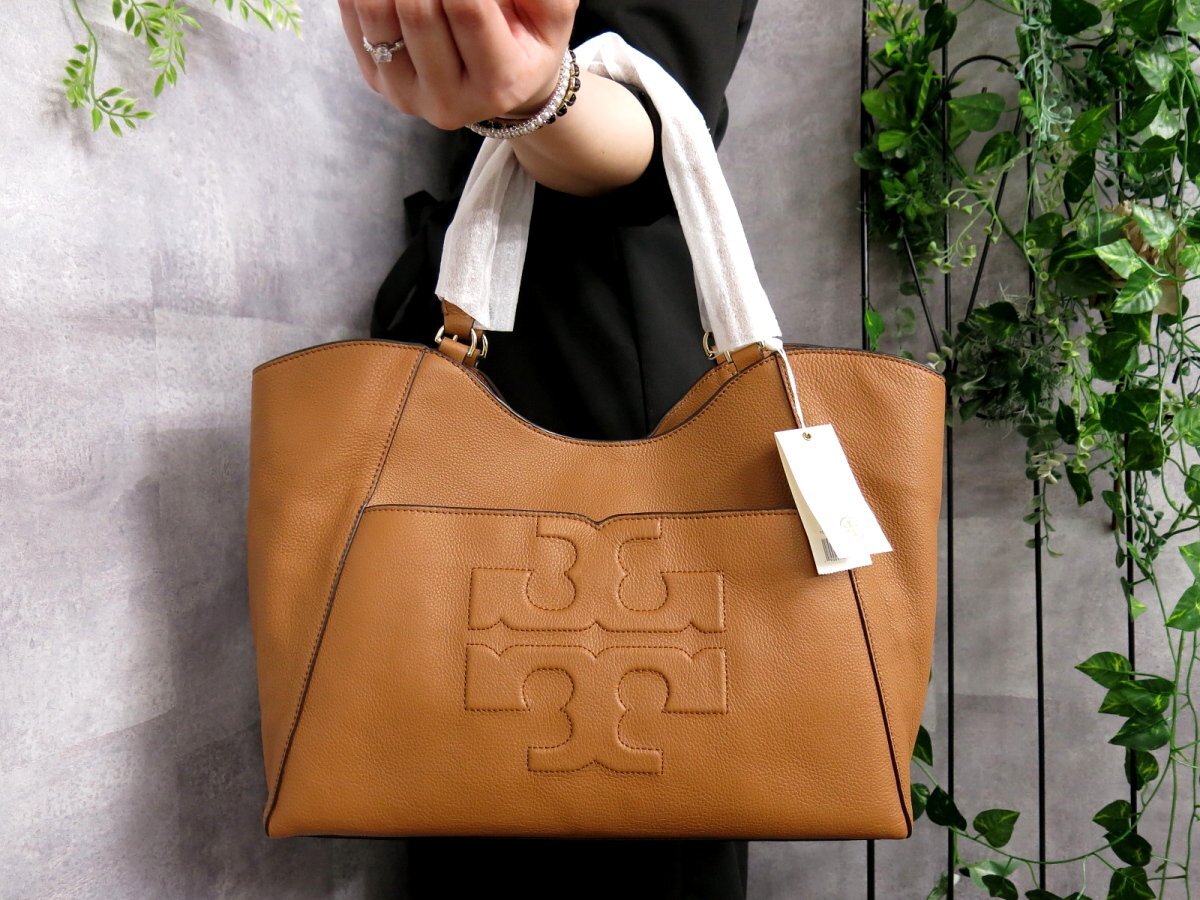 ●未使用 保管品●TORY BURCH トリーバーチ●BOMBE ボンベ●カーフ レザー●トート バッグ●キャメル●G金具●A4 収納 かばん●Js45940の画像1