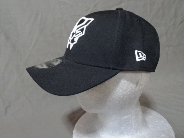 USA購入【NEWERA】 【9FORTY】x【MARVEL COMICS】【BLACK PANTHER】マーベル コミックス ブラックパンサー ロゴ刺繍入りキャップ ブラック_画像3