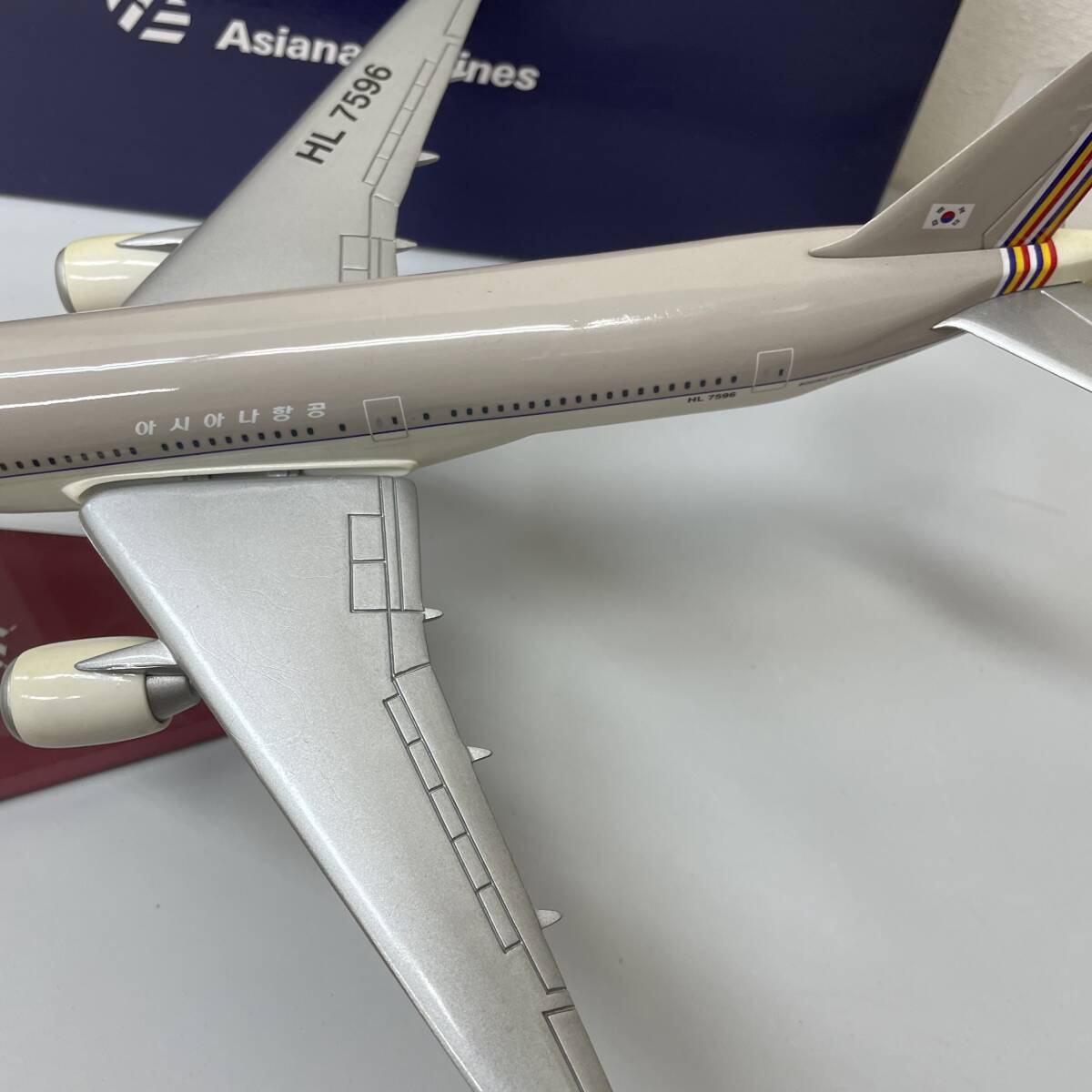 K3128★【レア】アシアナ航空 飛行機模型 BOEING B777-200 1/180 AsianaAirlines