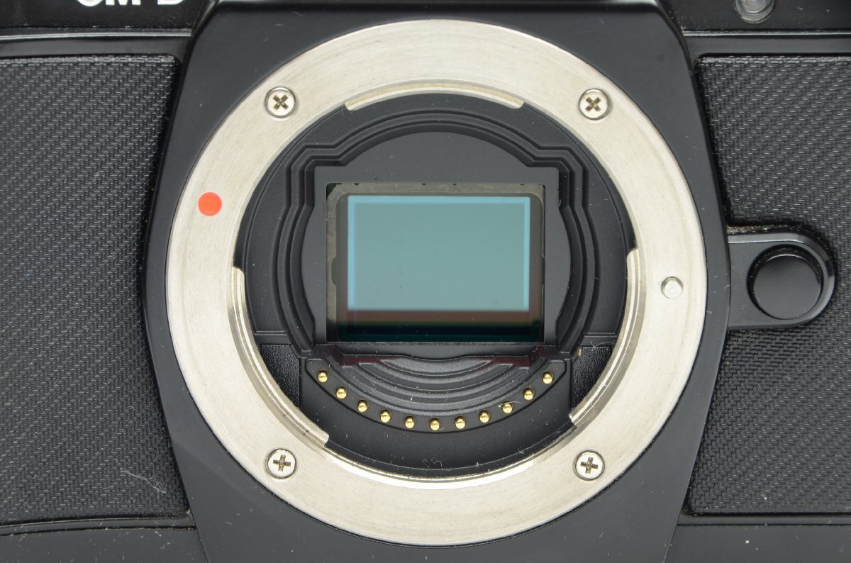 オリンパス OLYMPUS OM-D E-M5 14-42mm F3.5-5.6 ミラーレス一眼レフカメラの画像7