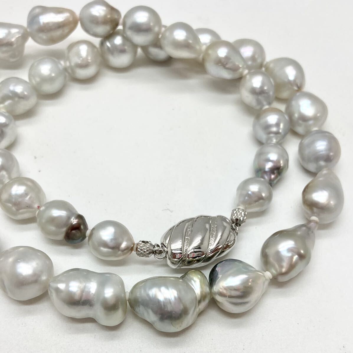「南洋黒蝶白蝶真珠ネックレス2点おまとめ」a重量約107g 約8.5-11mm 黒真珠 パール pearl accessory necklaces jewelry silver DA0の画像3