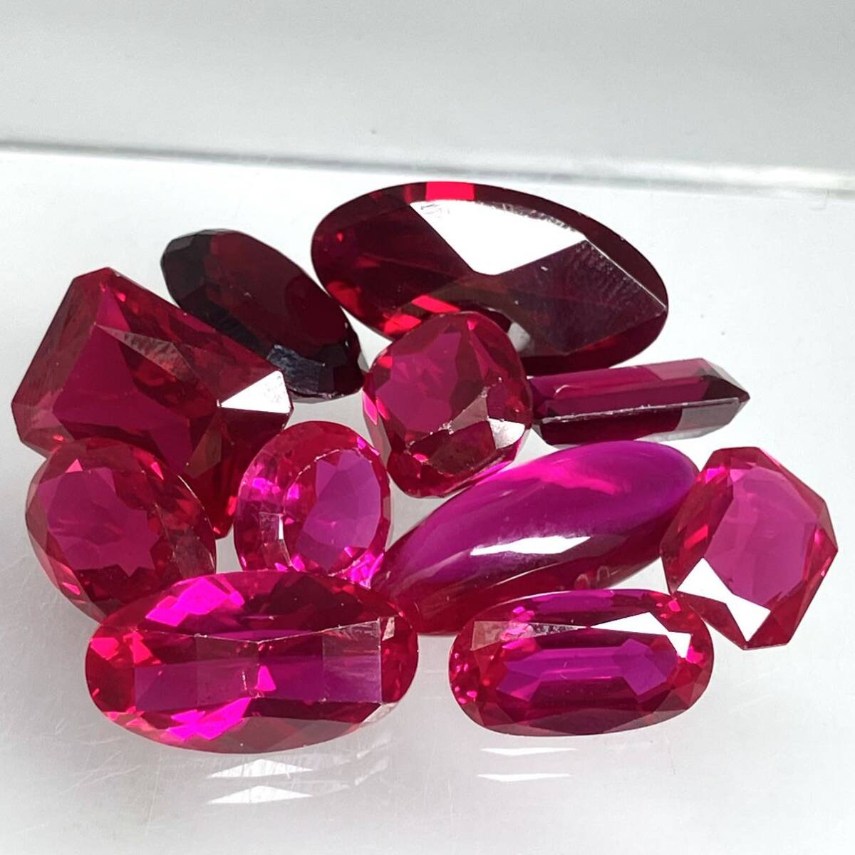 ［合成ルビールースおまとめ］a 重量約20g 100ct 裸石 宝石 ruby コランダム 紅玉 jewelry ジュエリー necklace accessory CE0 の画像3