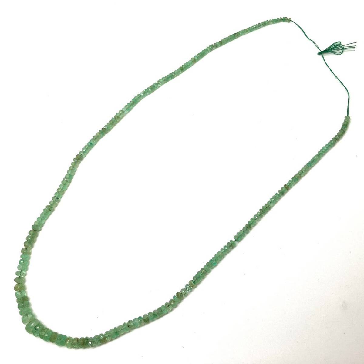 ［エメラルドアクセサリーパーツおまとめ］a 重量約8.5g 約2.0~6.8mm ルース 裸石 宝石 ジュエリー emerald 両穴 necklace CE0 _画像3