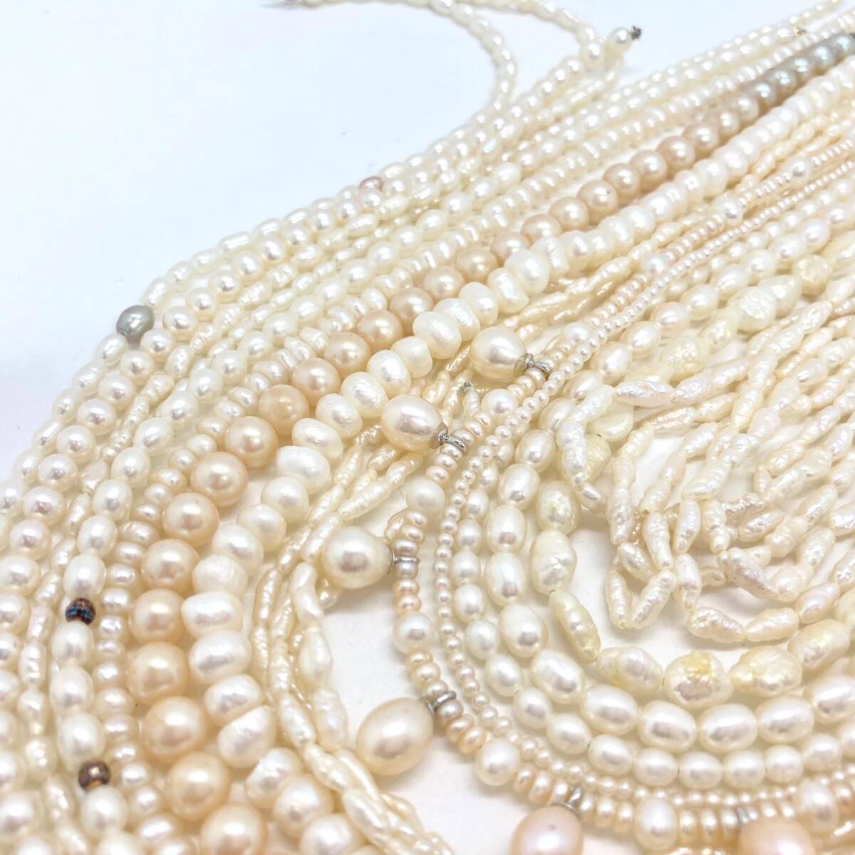 「淡水パールアクセサリーパーツおまとめ」a 重量約182g 淡水真珠 ケシ バロック ベビー pearl Pearl necklace accessory ルース CE0の画像3