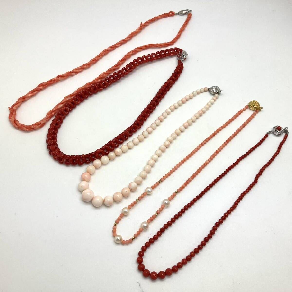 パール付き!!［珊瑚ネックレス5点おまとめ］a 重量約126g サンゴ さんご Perl necklace coral コーラル 赤 桃色 丸玉 白 silver DB0_画像8