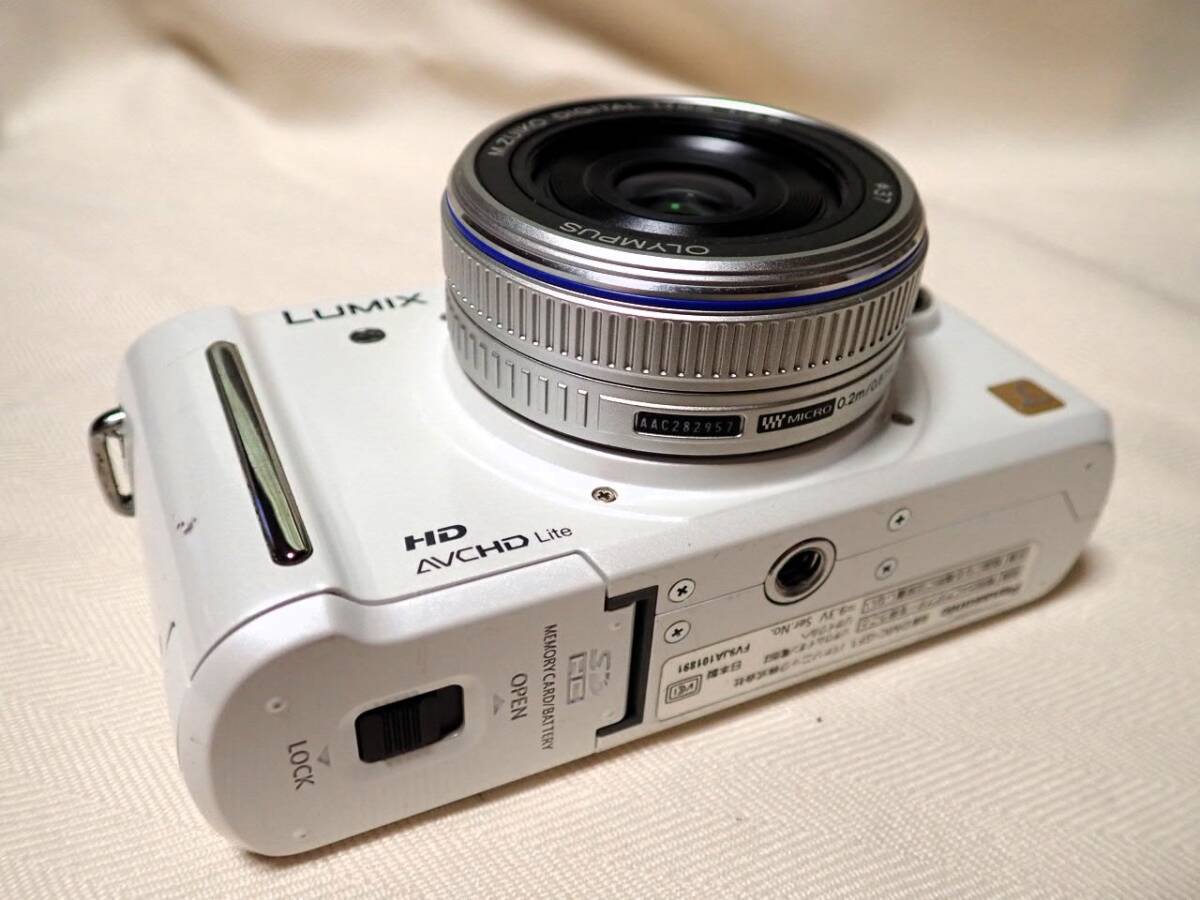 Panasonic パナソニック LUMIX ミラーレス一眼カメラ DMC-GF1 + 17mm レンズの画像2