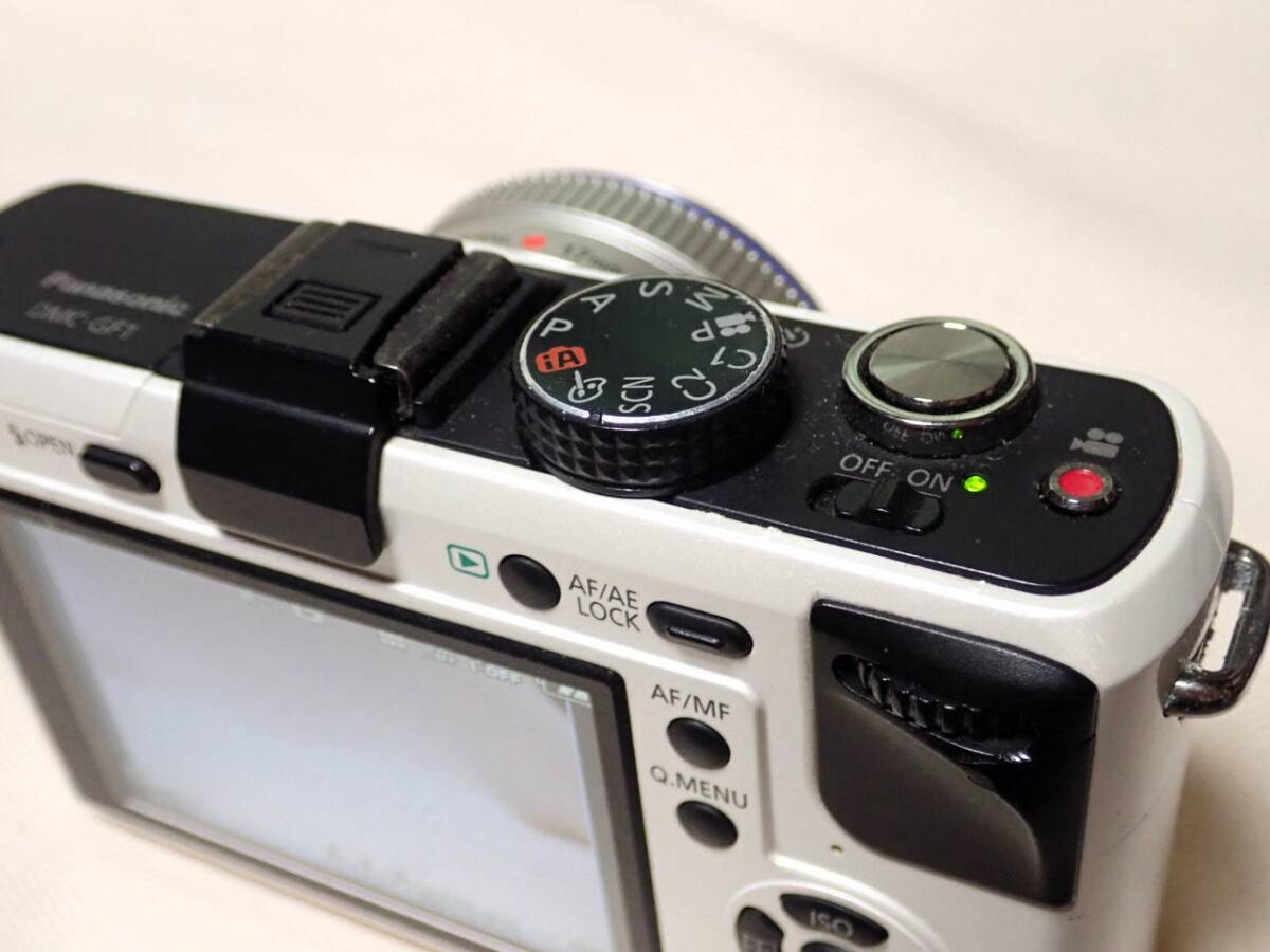 Panasonic パナソニック LUMIX ミラーレス一眼カメラ DMC-GF1 + 17mm レンズの画像4