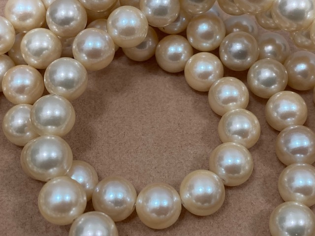 1106* 留め具 SILVER シルバー PEARL パール ロング ネックレス 真珠 サイズ最大約8.4mm 全長約113cm アクセサリー ケース付 現状品の画像8