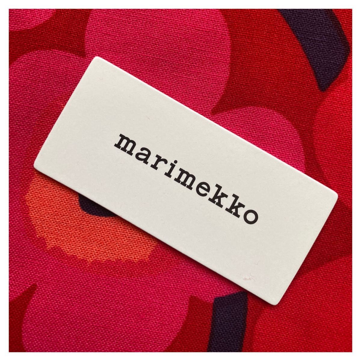 ◎マリメコmarimekko がま口 小物入れ PUOLIKAS KUKKARO マルチポーチ