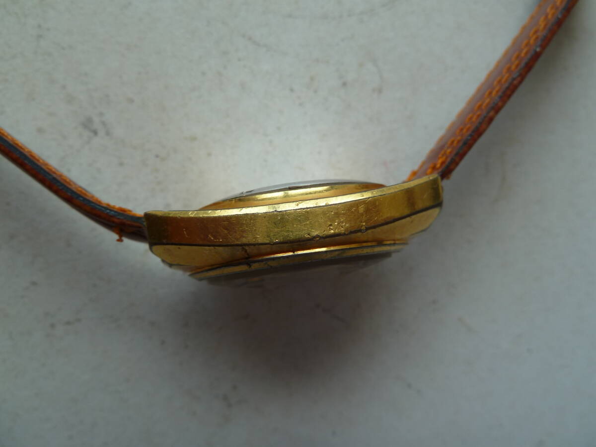 RADO MARSTRON ラドー マーストロン カットガラス 電磁テンプ メンズ 腕時計 金色モデル 電池交換済み 稼働品の画像5