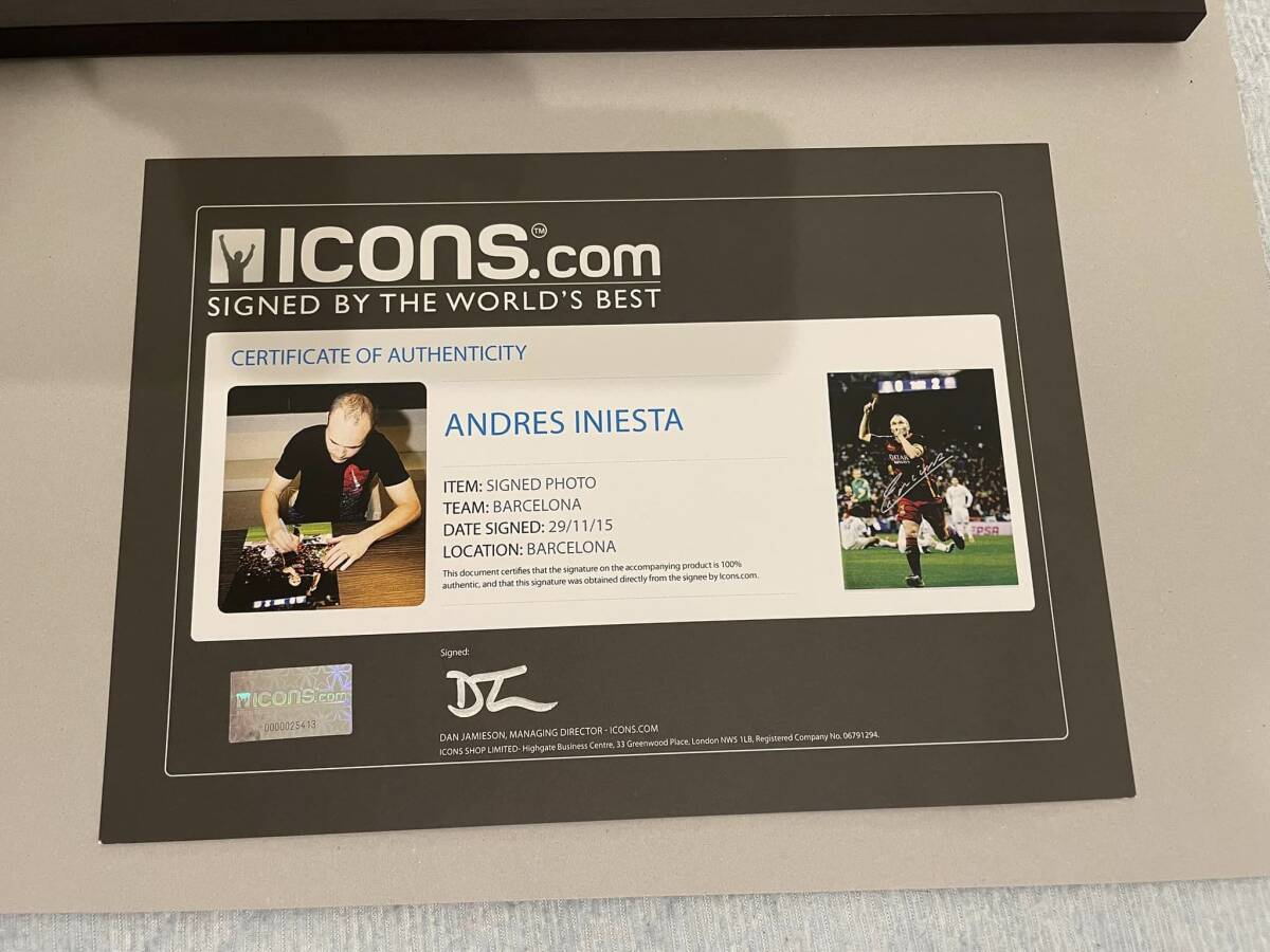 A*inie start with autograph photo Barcelona ICONS company certificate attaching 