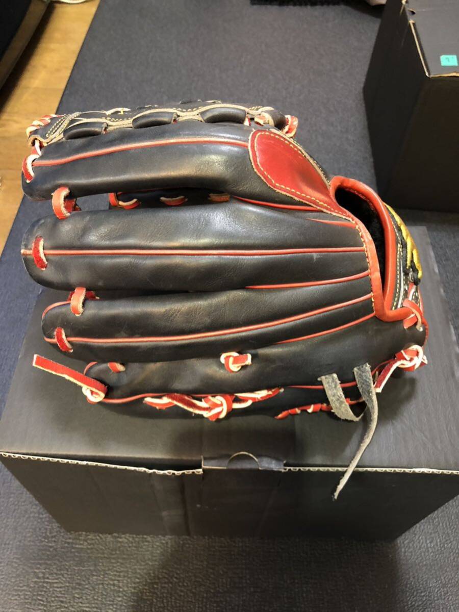 中古美品 リュウ GLOVE STUDIO RYU 軟式　オーダー　特注品 　野球　草野球　　ベースボール　 内野手用グローブ 　右投げ_画像2