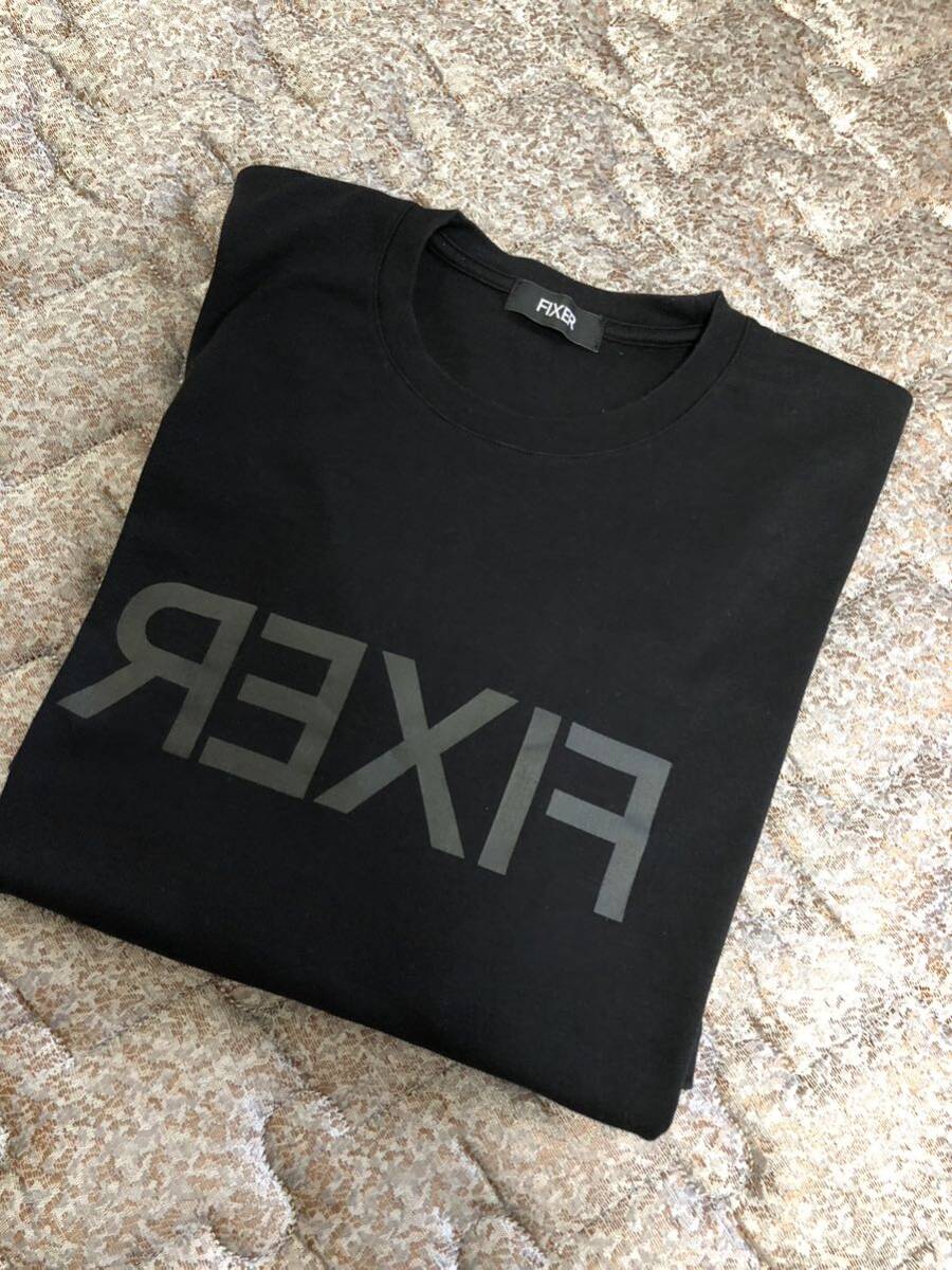★Alto e Diritto購入 FIXER (フィクサー) FTS-03 Reverse Print Crew Neck Tシャツ ALL BLACK サイズＬ 定価2.6万の画像1