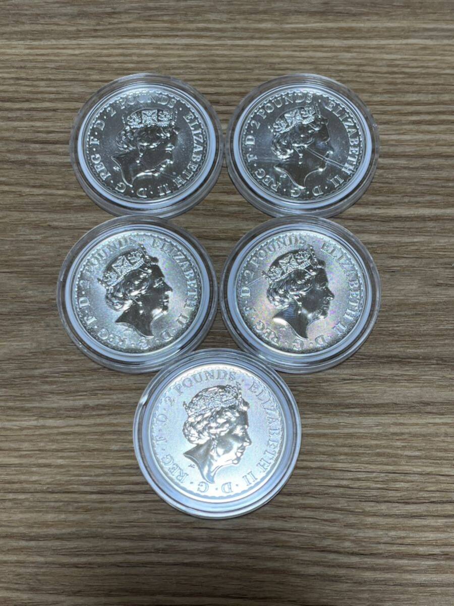 ブリタニア銀貨 1オンス銀貨 5枚セットの画像1