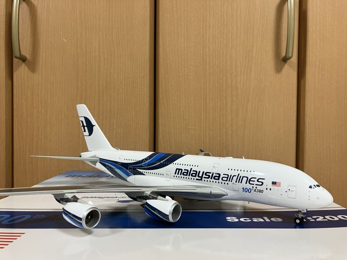 1/200 A380 マレーシア航空 100thA380 malaysia airlines 航空 飛行機 模型 ダイキャストの画像1