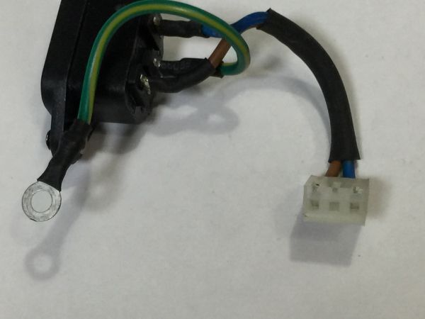 電子部品、パーツなど・・/　　電源コネクタ　250Ｖ　15A 　SS-7B　　2F7CC._画像4