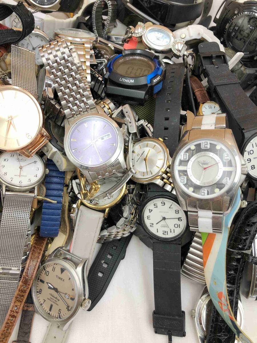 OK9138◆腕時計 約100本 まとめ 大量 SEIKO RED AIER TIMEX SACSNY CASIO J-AXIS moderno 置き時計 デジタル 【未確認】 同梱不可 240425の画像3