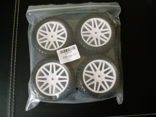 1|10 for rom and rear (before and after) for 1 vehicle buggy tire unused new goods ( wheel color difference equipped, after the bidding successfully black . white selection .. please ^^)