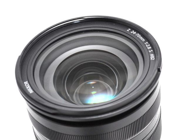 【新品級の超美品・純正フード付き】Nikon ニコン NIKKOR Z 24-70mm f/2.8 S_画像4