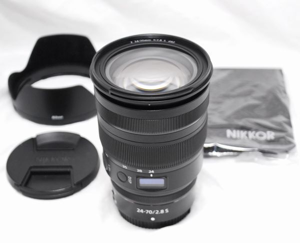 【新品級の超美品・純正フード付き】Nikon ニコン NIKKOR Z 24-70mm f/2.8 S_画像1
