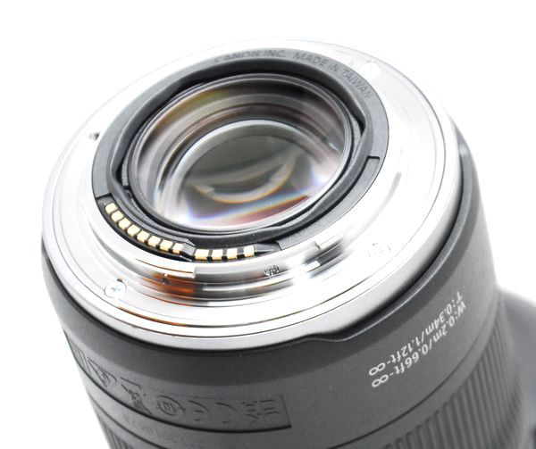【新品級の超美品】Canon キヤノン RF 24-105mm F4-7.1 IS STMの画像7