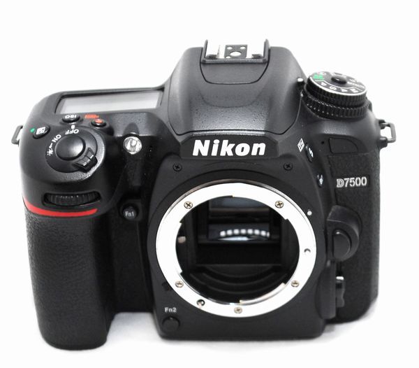 【超美品】Nikon ニコン D7500　ボディ_画像2