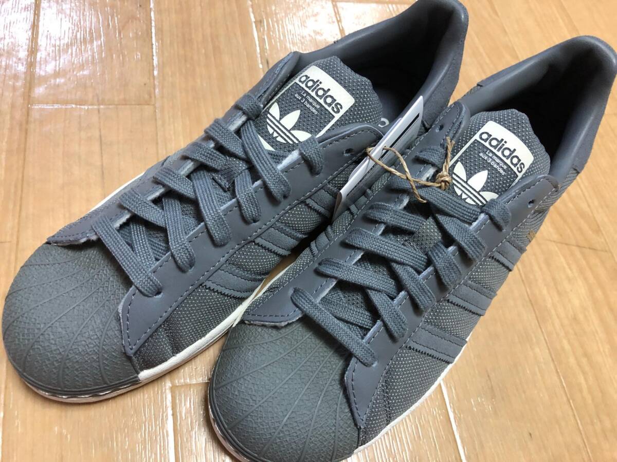 adidas(アディダス)SUPERSTAR スーパースター GZ1602(グレーフォー/チョークホワイト/ゴールドメタリック)２６．０CMの画像1