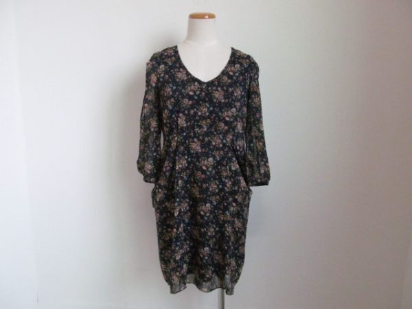 (56949)NATURAL BEAUTY BASIC Natural Beauty Basic lady's One-piece half edge sleeve flower navy M