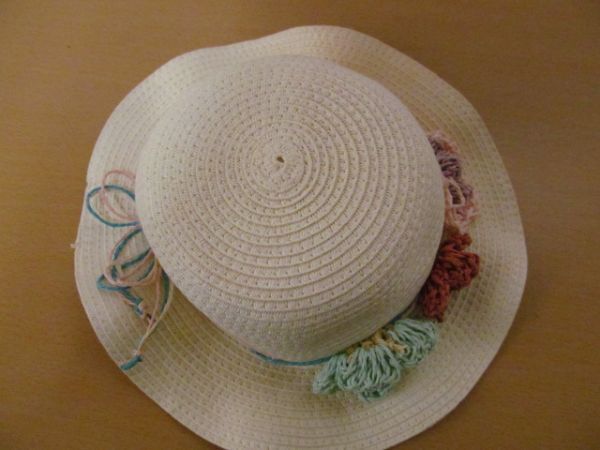 (57013)LautWorks　キッズ　女の子ペーパーハット　フラワー　帽子　麦わら帽子　48㎝　_特に目立った汚れはありません。