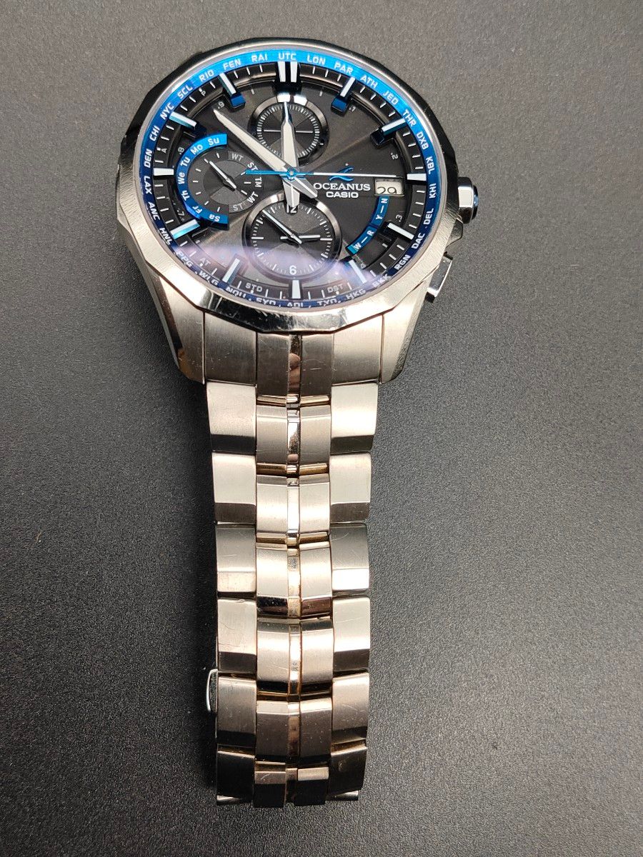 カシオ オシアナス OCW-S3000 電波ソーラー ワールドタイム クロノグラフ メンズ腕時計 チタン 定価176000円